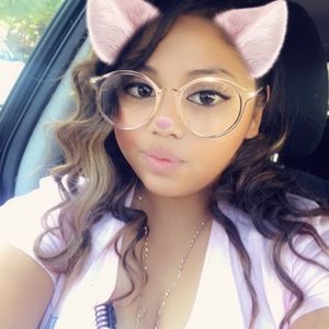 Meet your Posher, Mayra